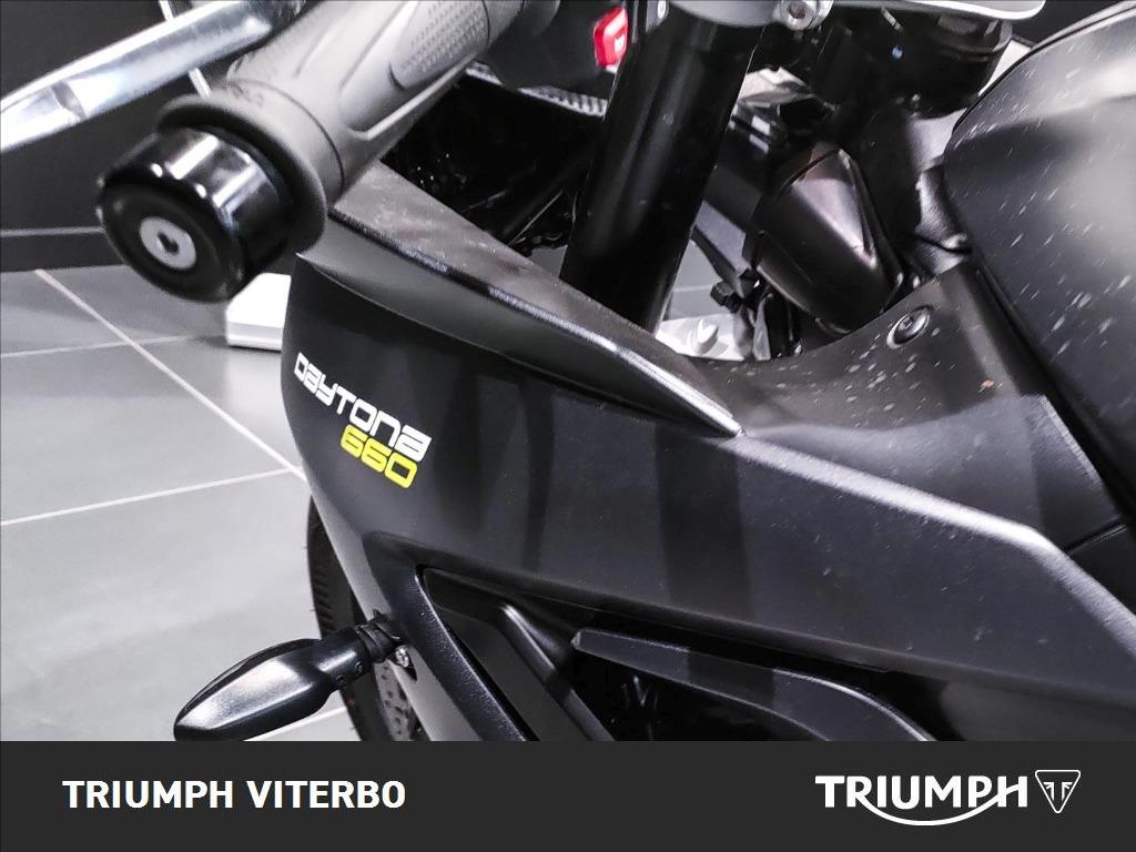 TRIUMPH Daytona 660 Abs